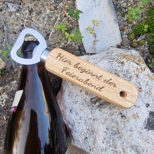 Gravierter Holz-Flaschenöffner
